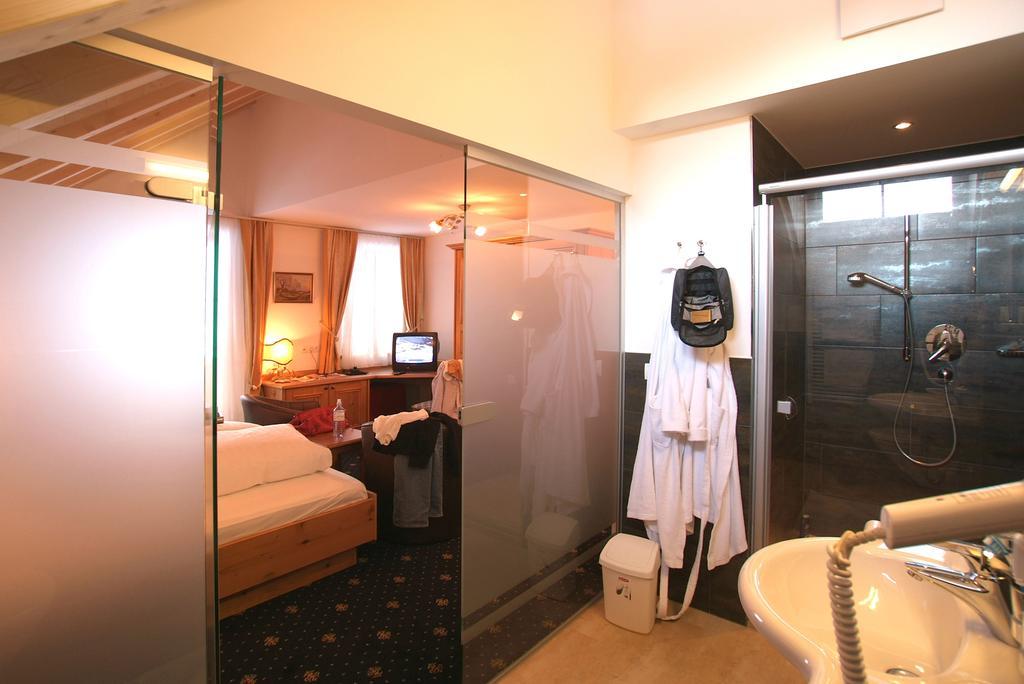Hotel Fatlar 이스크글 객실 사진