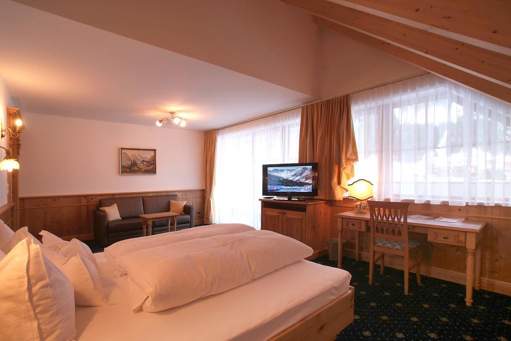 Hotel Fatlar 이스크글 외부 사진