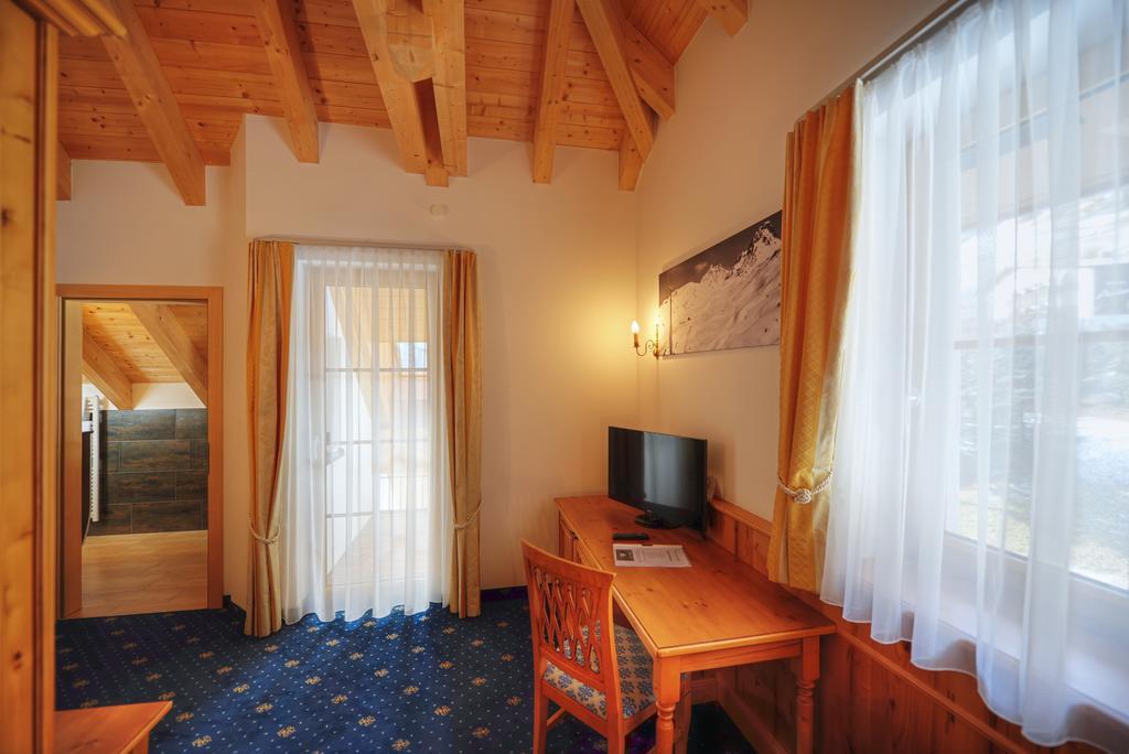 Hotel Fatlar 이스크글 외부 사진